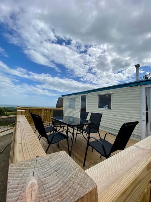 הוילה פוולהלי Snowdon Bay - North Wales - Stunning Llyn Peninsula Mountain & Ocean Views - Wilde Retreats מראה חיצוני תמונה