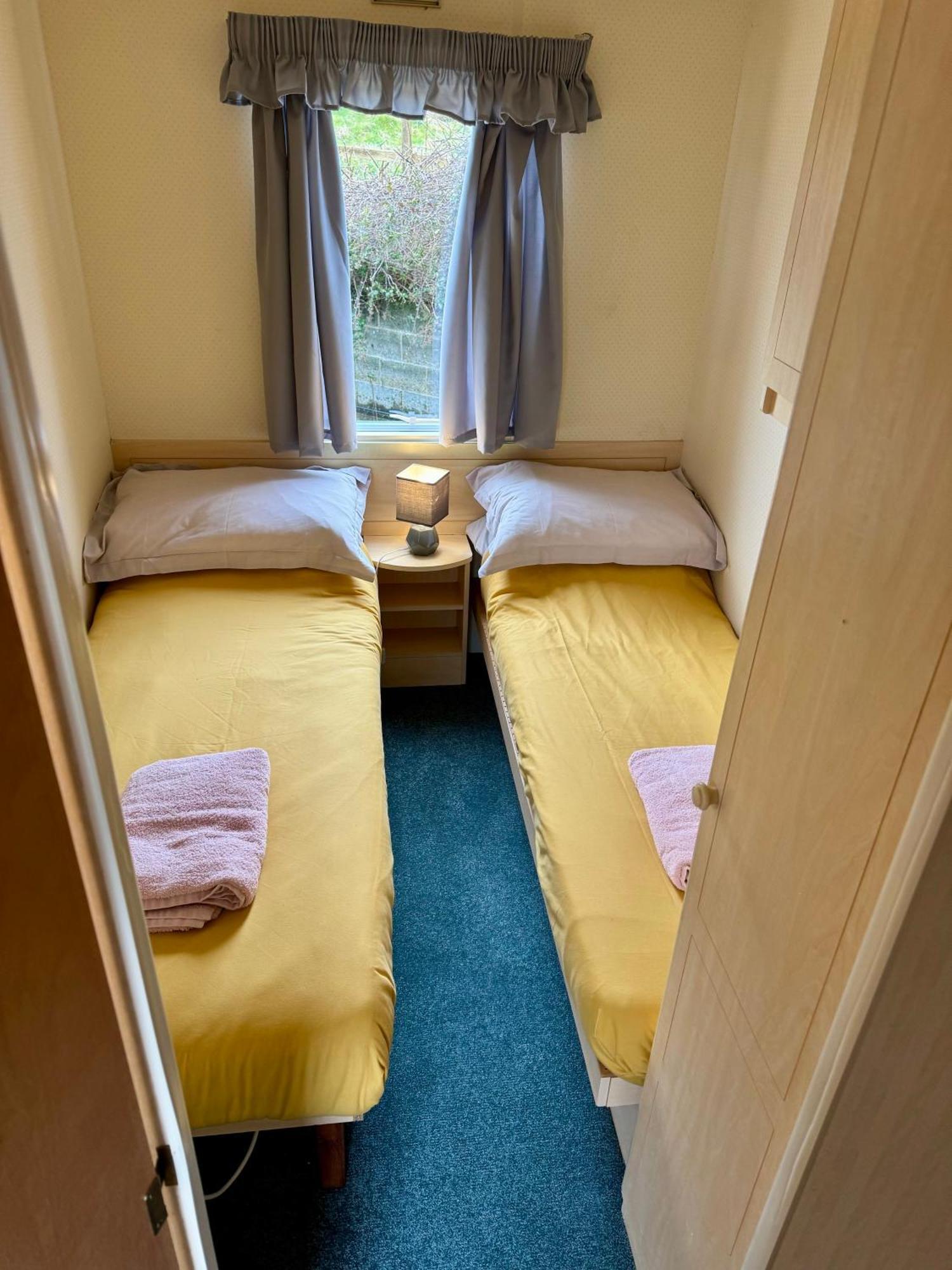 הוילה פוולהלי Snowdon Bay - North Wales - Stunning Llyn Peninsula Mountain & Ocean Views - Wilde Retreats מראה חיצוני תמונה